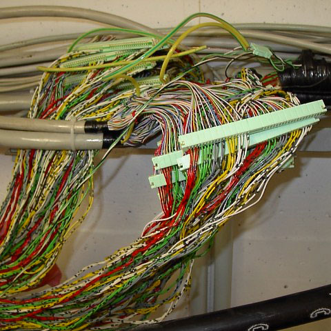 Fernmeldeverkabelung